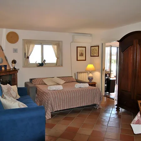 Apartment Casa Marta Bilocale Con Dependance Annessa Formia