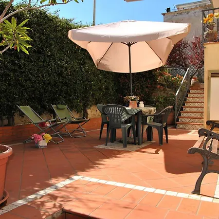 Casa Marta Bilocale Con Dependance Annessa Apartment Formia